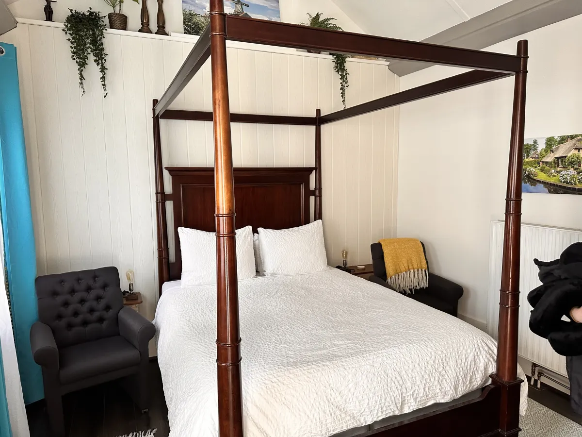 Guest photo of Private garden suite, quiet but connected location